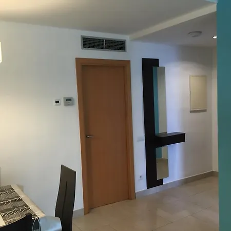 Saval Aqquaria Family Complex Apartment *