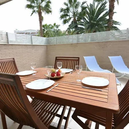 Saval Aqquaria Family Complex Apartment *